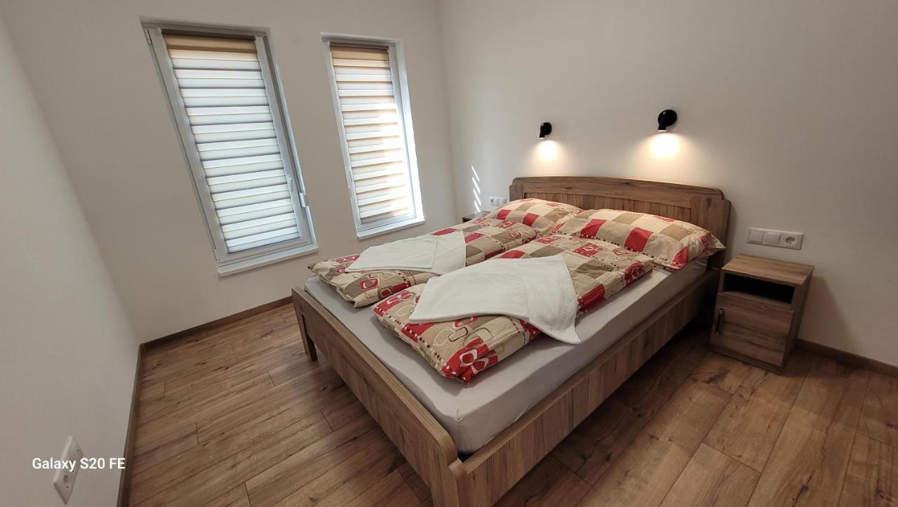 דירות בלטונפנבש Zea Apartmanhaz מראה חיצוני תמונה