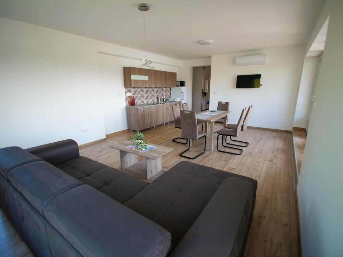 דירות בלטונפנבש Zea Apartmanhaz מראה חיצוני תמונה