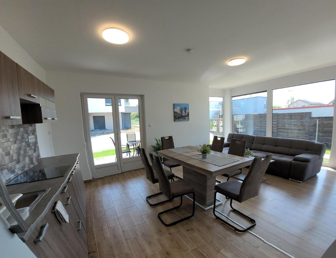דירות בלטונפנבש Zea Apartmanhaz מראה חיצוני תמונה