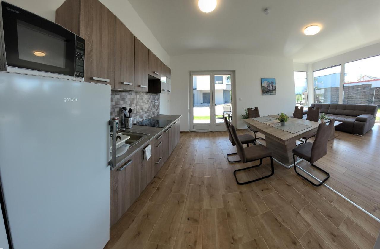 דירות בלטונפנבש Zea Apartmanhaz מראה חיצוני תמונה