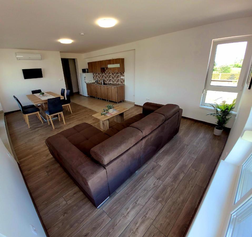 דירות בלטונפנבש Zea Apartmanhaz מראה חיצוני תמונה
