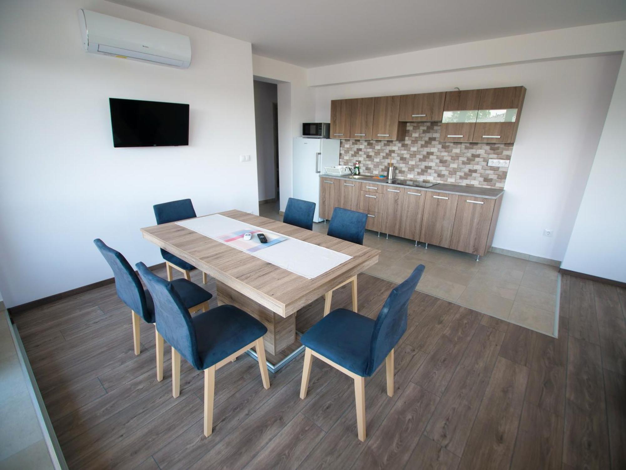 דירות בלטונפנבש Zea Apartmanhaz מראה חיצוני תמונה
