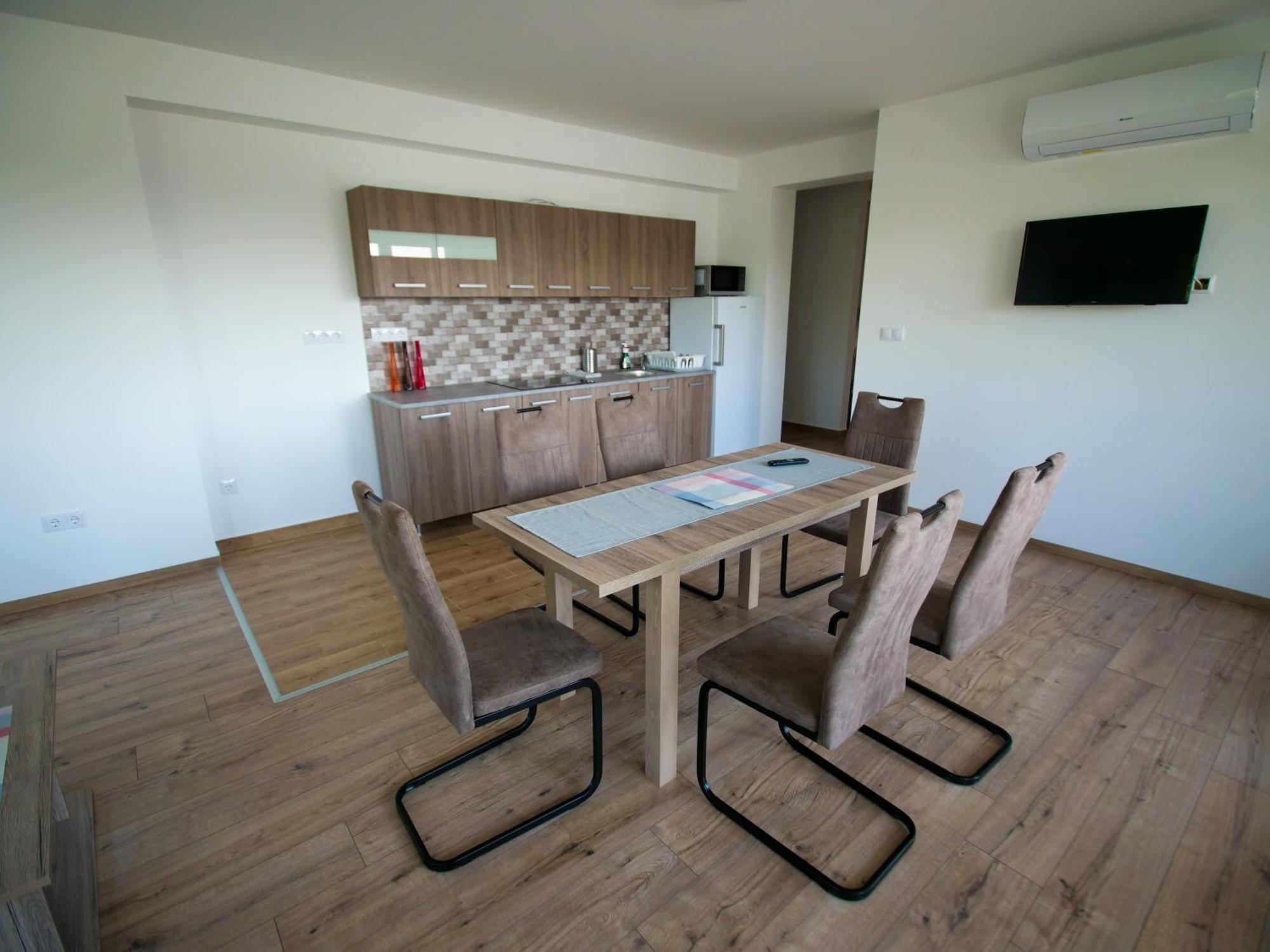 דירות בלטונפנבש Zea Apartmanhaz מראה חיצוני תמונה