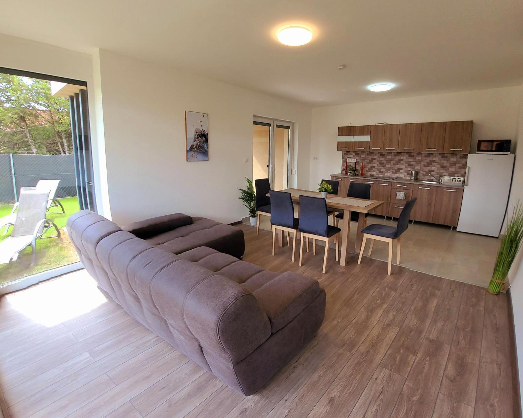 דירות בלטונפנבש Zea Apartmanhaz מראה חיצוני תמונה