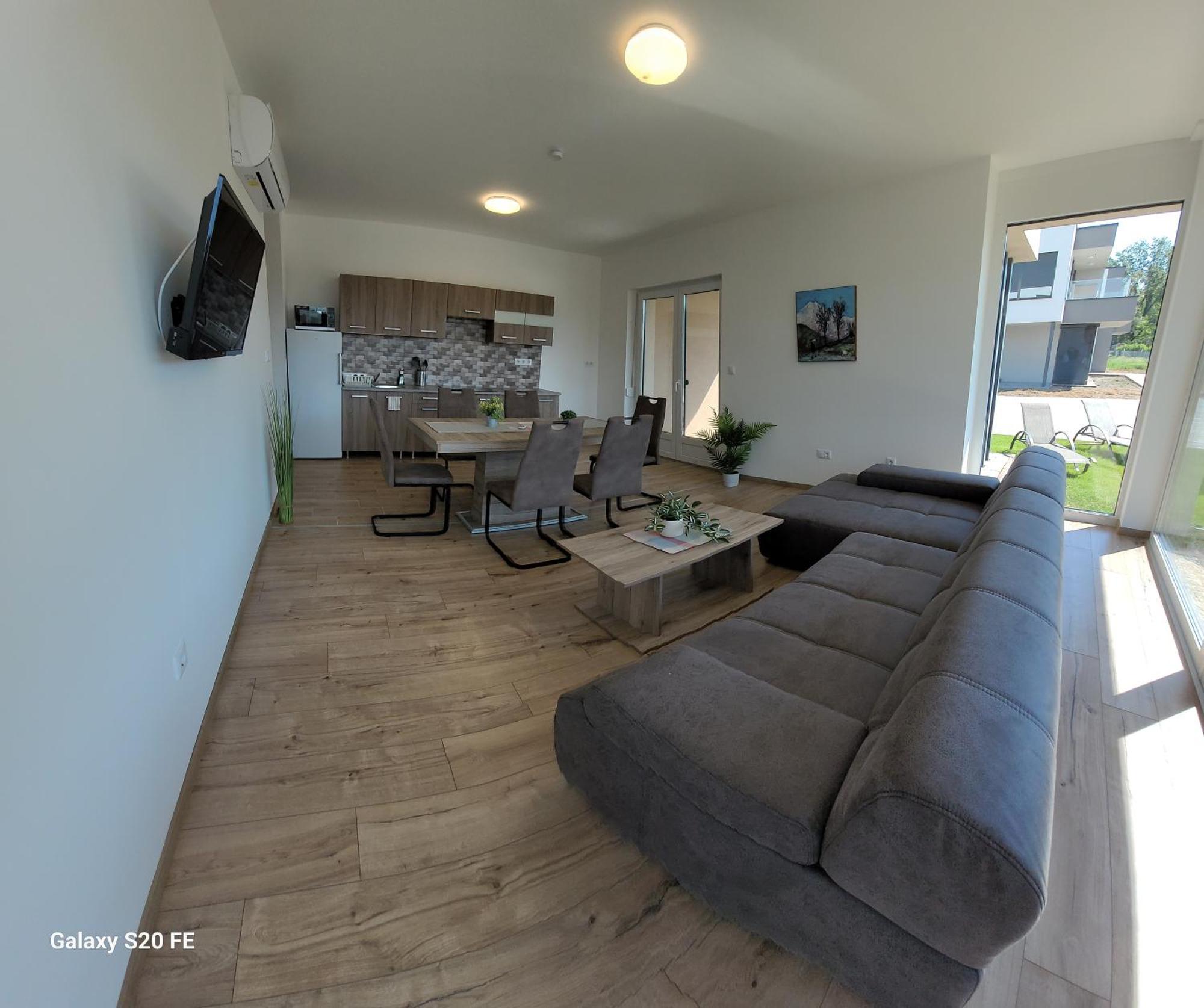 דירות בלטונפנבש Zea Apartmanhaz מראה חיצוני תמונה